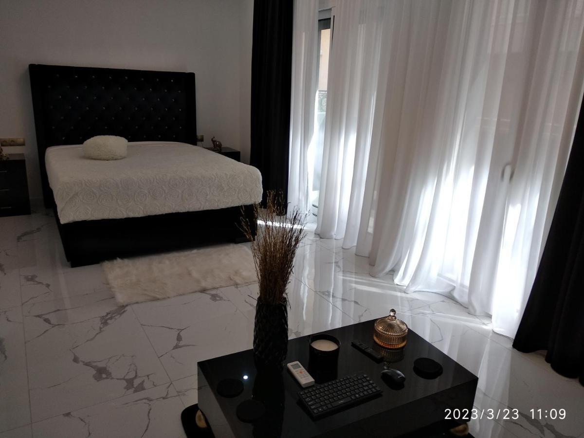 Despina'S Palace Apt Downtown Ираклио Екстериор снимка