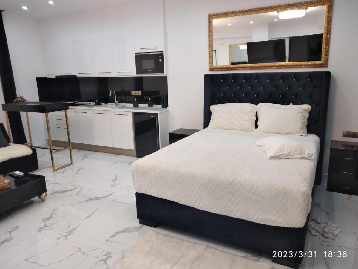 Despina'S Palace Apt Downtown Ираклио Екстериор снимка