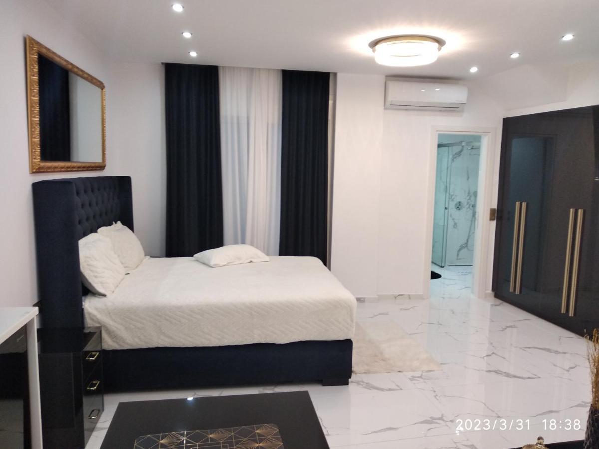 Despina'S Palace Apt Downtown Ираклио Екстериор снимка