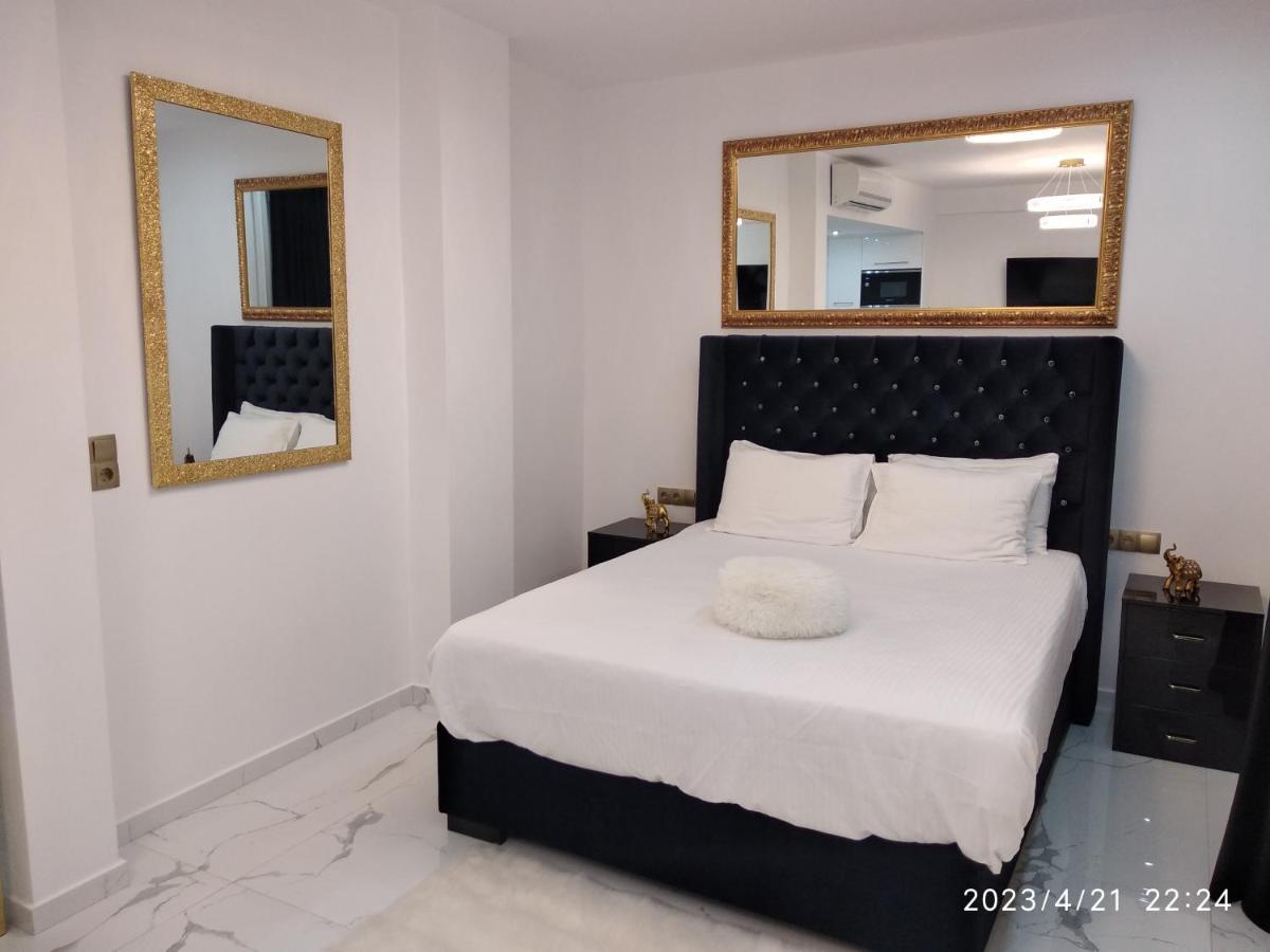 Despina'S Palace Apt Downtown Ираклио Екстериор снимка